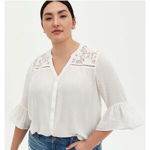 Torrid White Crochet Swiss Dot Blouse Womens 1 14935336